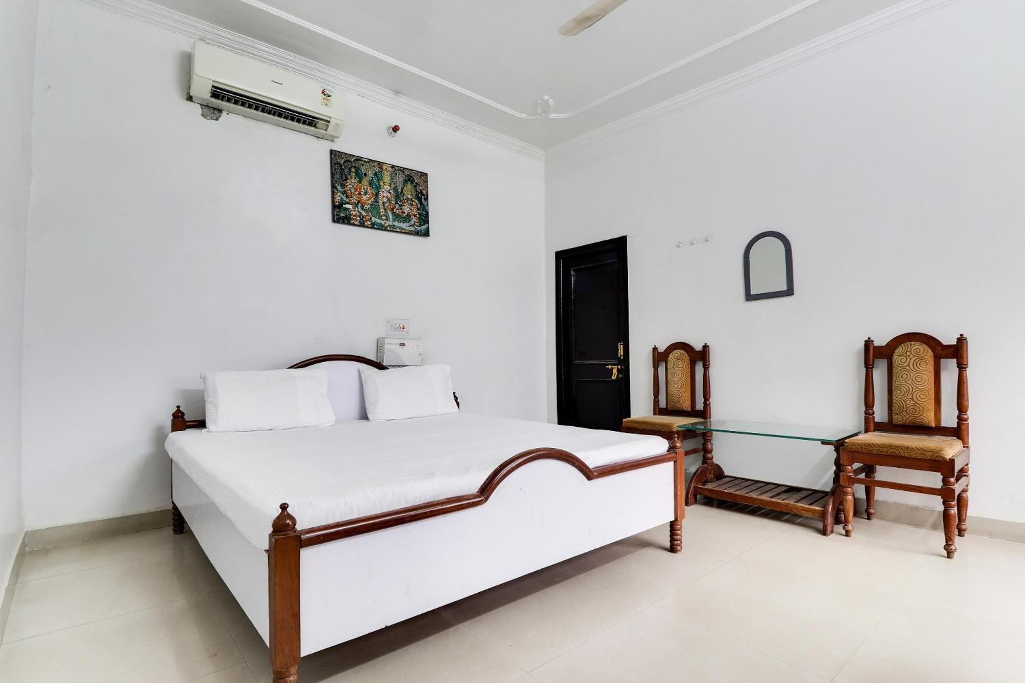 O Hanuman Bagh Hotel 3*