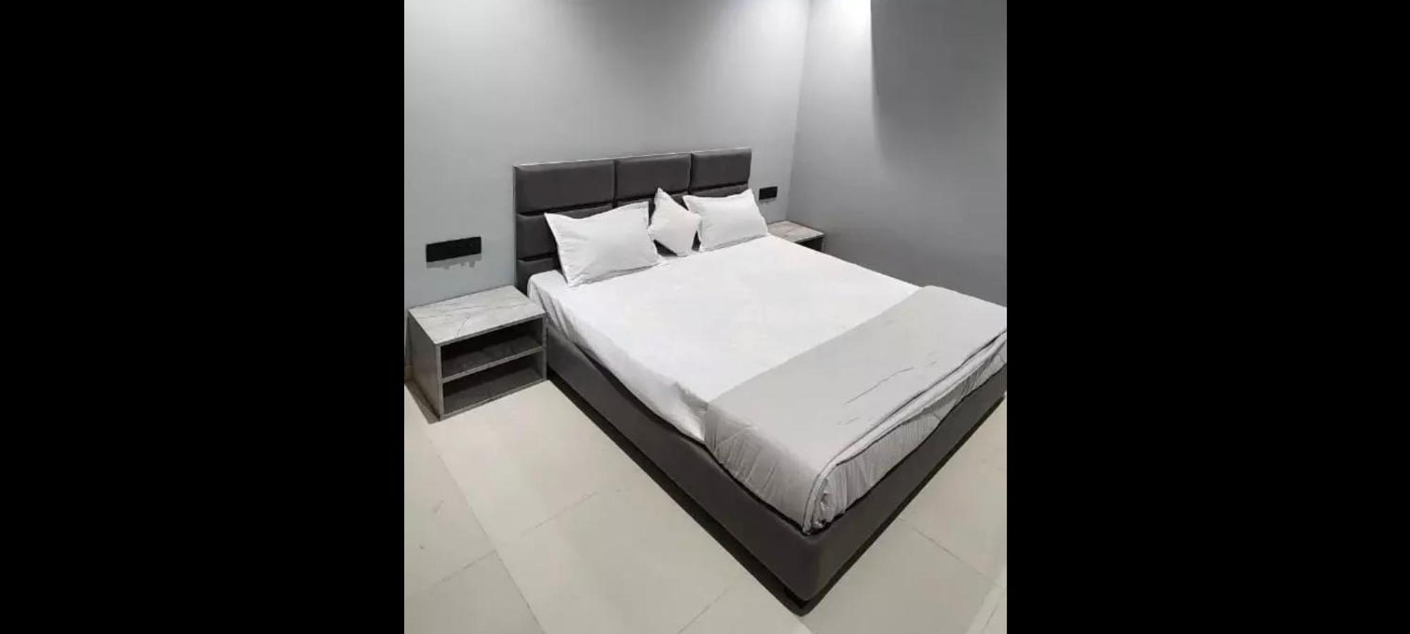 Blue Palace 3* Ayodhya