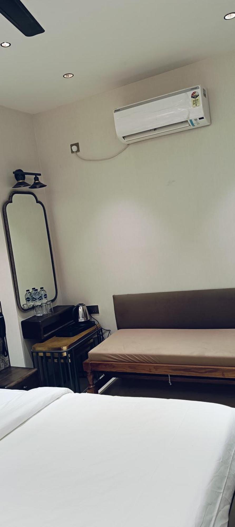 Hari Om Residency 800 Meters From Ram Mandir Ayodhya