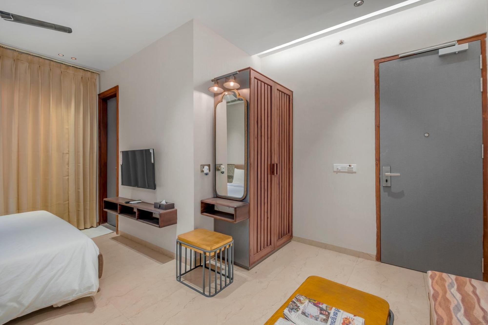Hari Om Residency 800 Meters From Ram Mandir