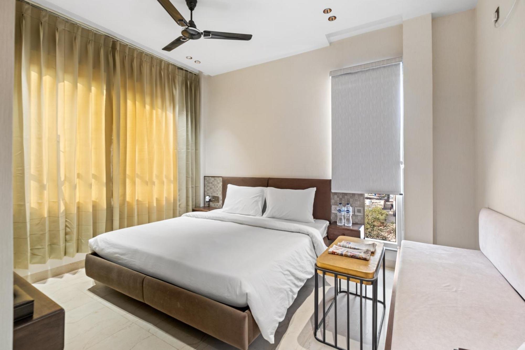 Hari Om Residency 800 Meters From Ram Mandir Hotel *
