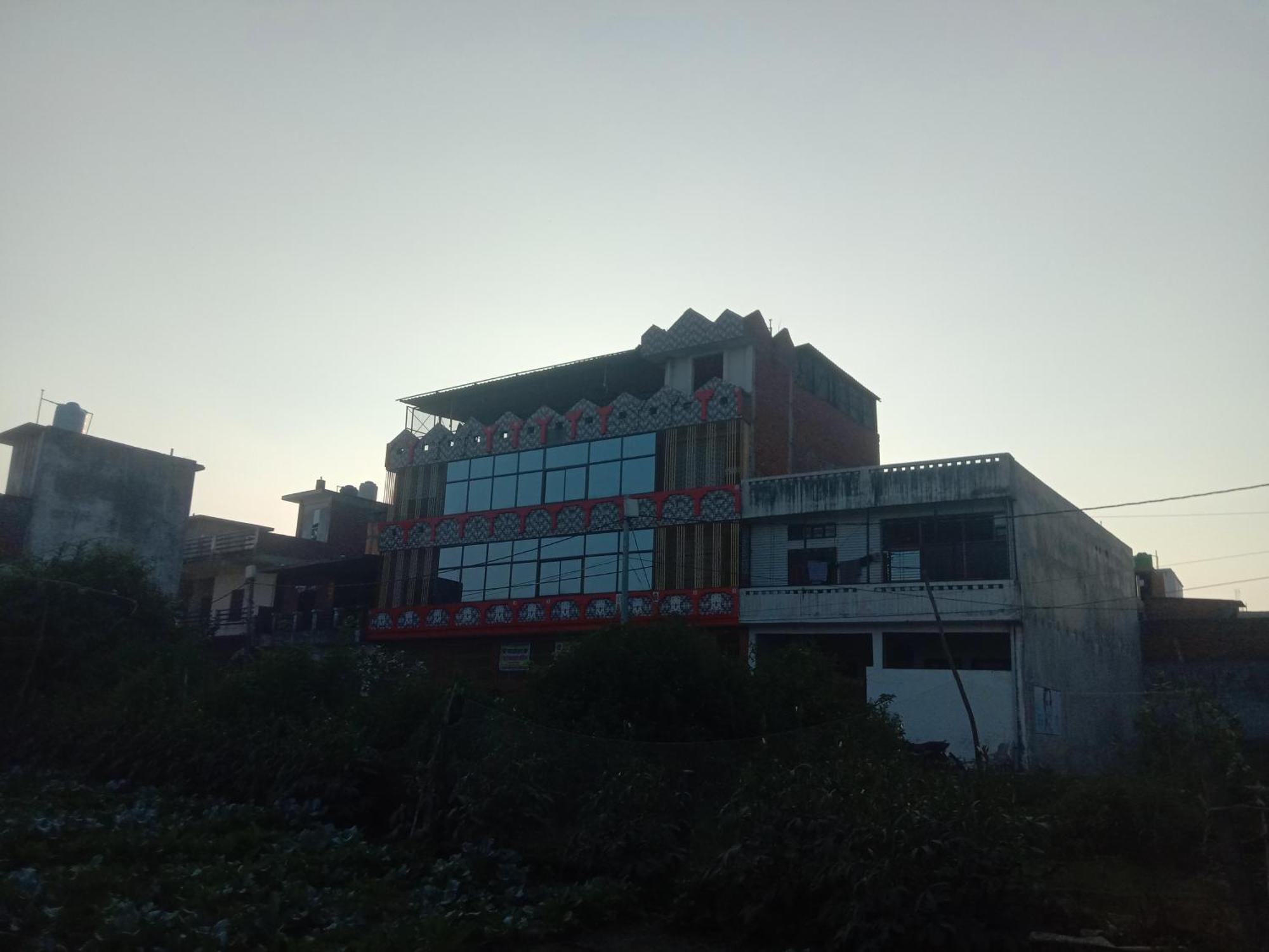 Shri Ram Nilayam Hotel