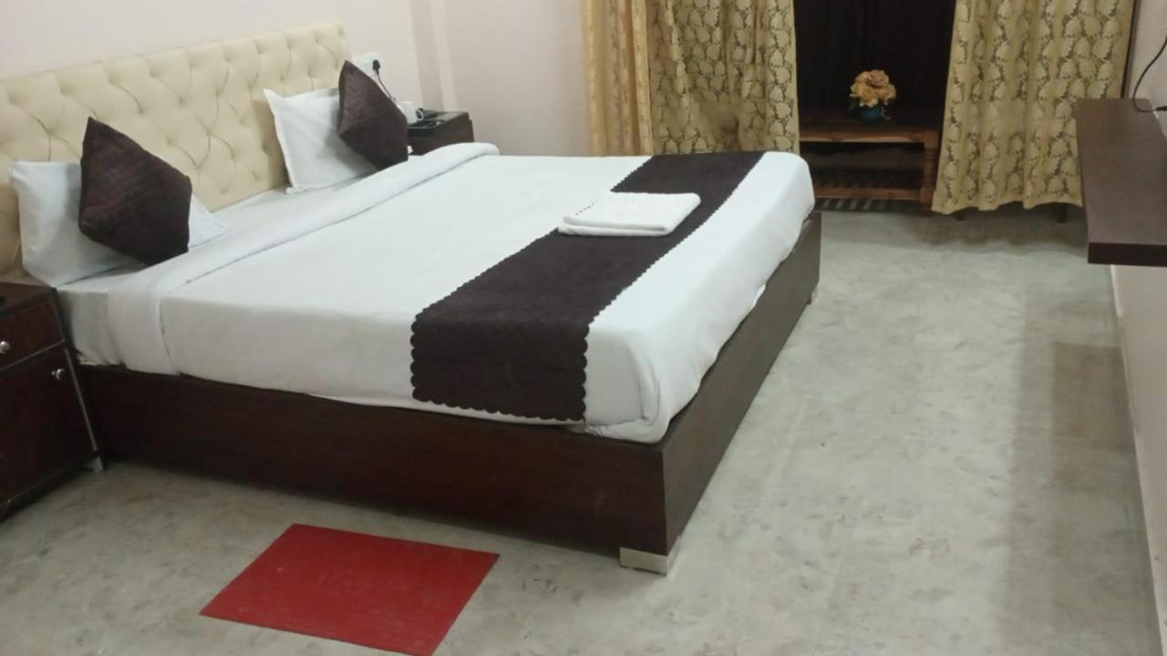 Guest house Paavan Palace Ayodhya