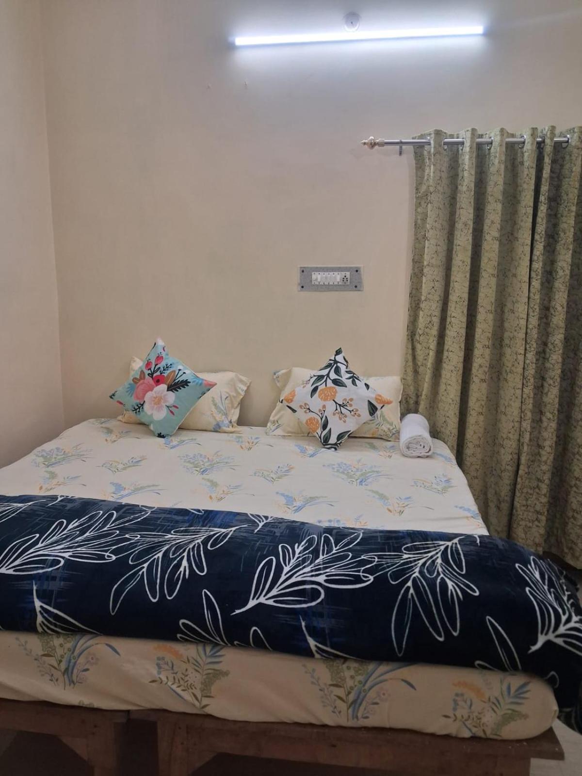 Guest house Om