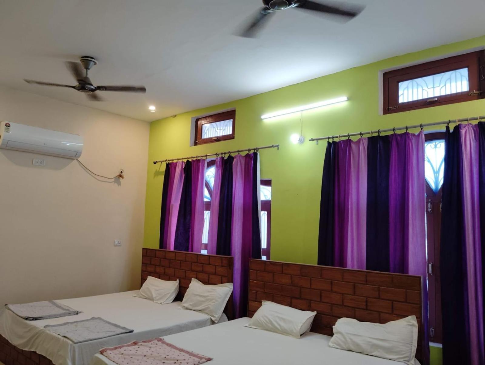 Om Palace Guest House Ayodhya Dhaam -Ac & Non Ac Rooms Homestay