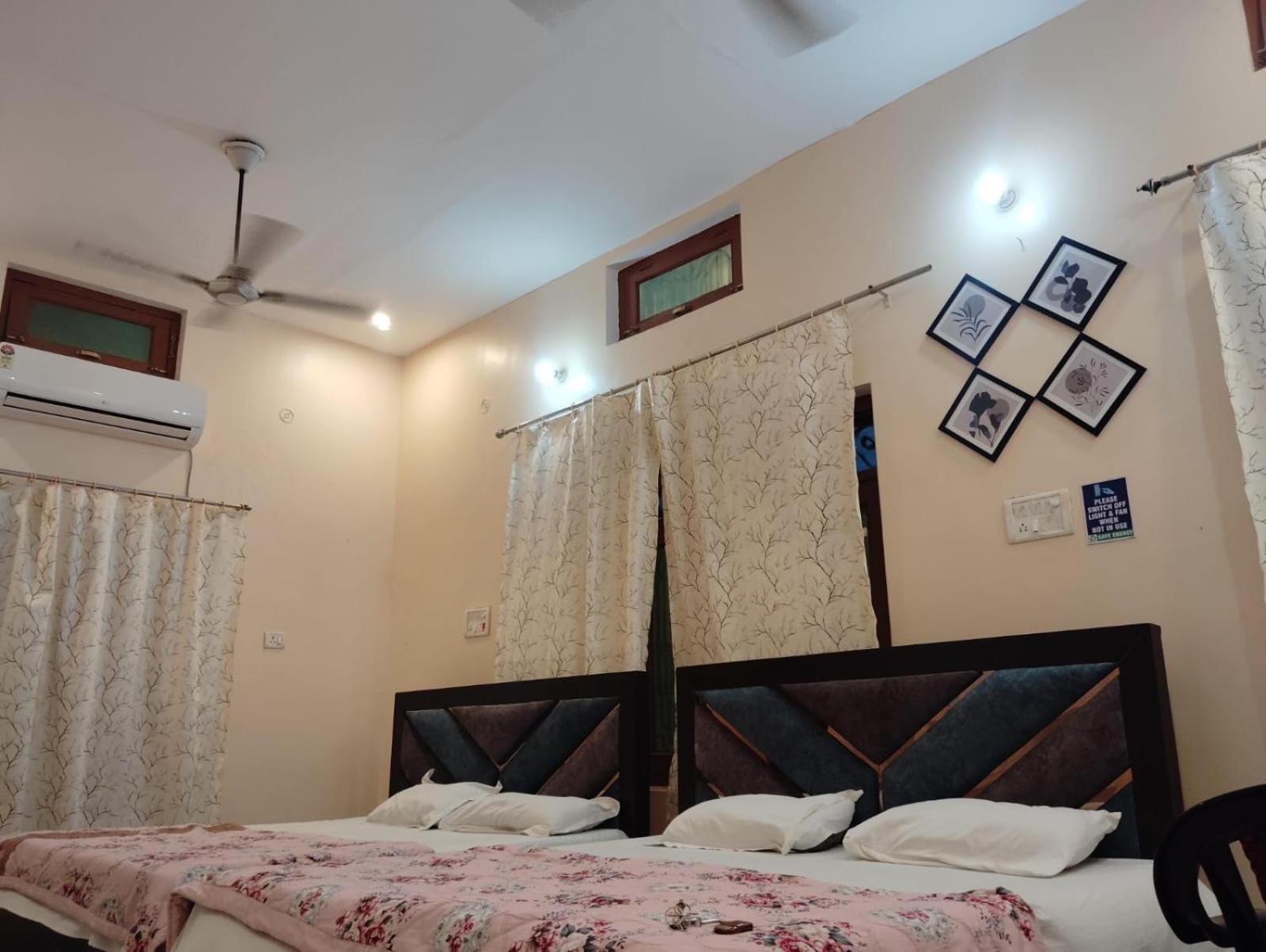 Om Palace Guest House Ayodhya Dhaam -Ac & Non Ac Rooms Homestay