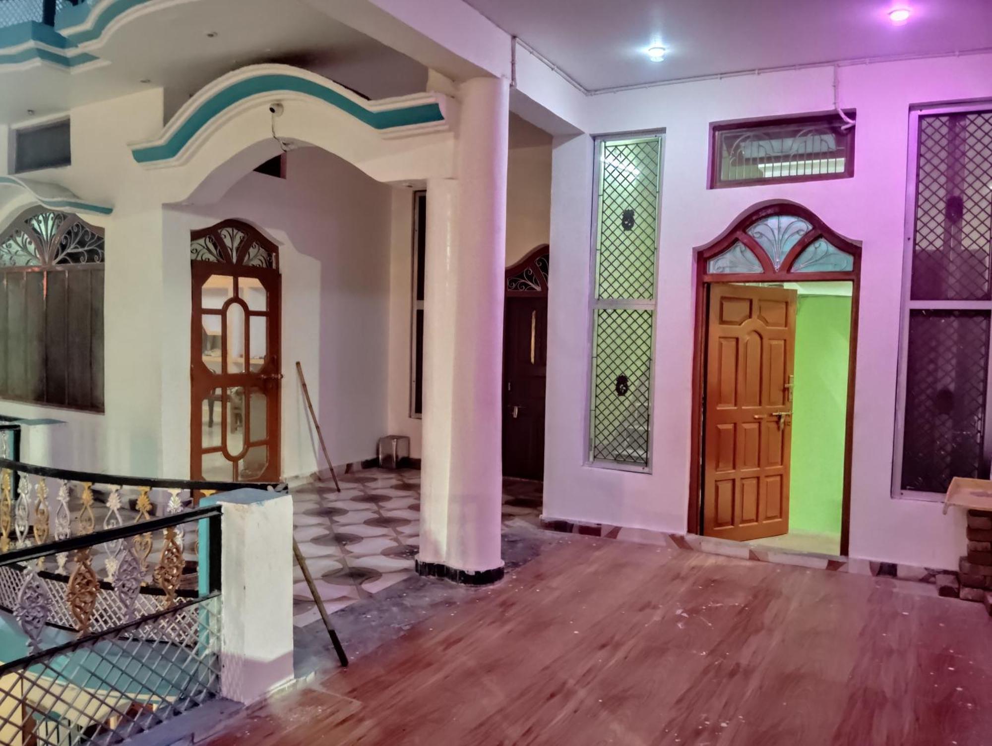 Homestay Om Palace Guest House Ayodhya Dhaam -Ac & Non Ac Rooms Ayodhya