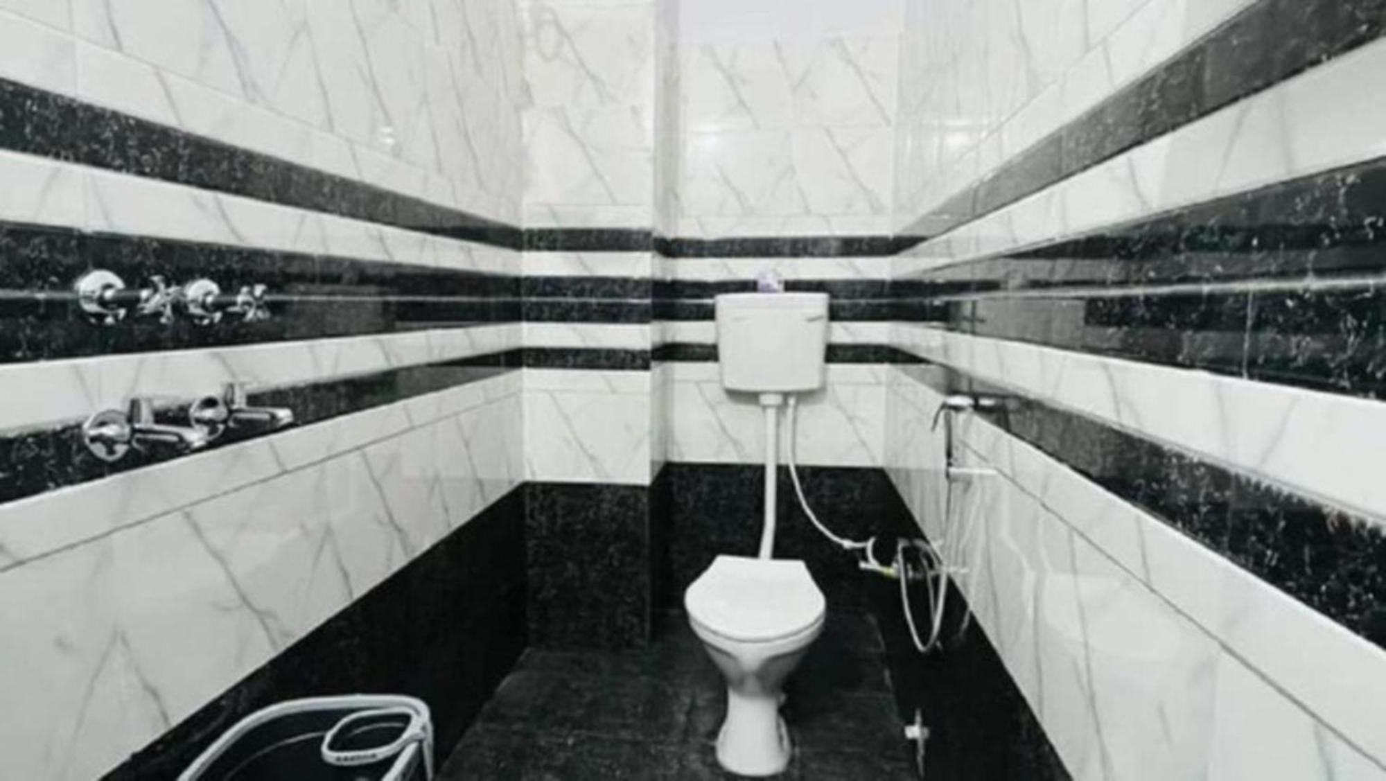 Homestay G R The Ram Krishna Palace Near Dasrath Mahal 500m -railway Station 800m -prime Location - Luxury And Spacious