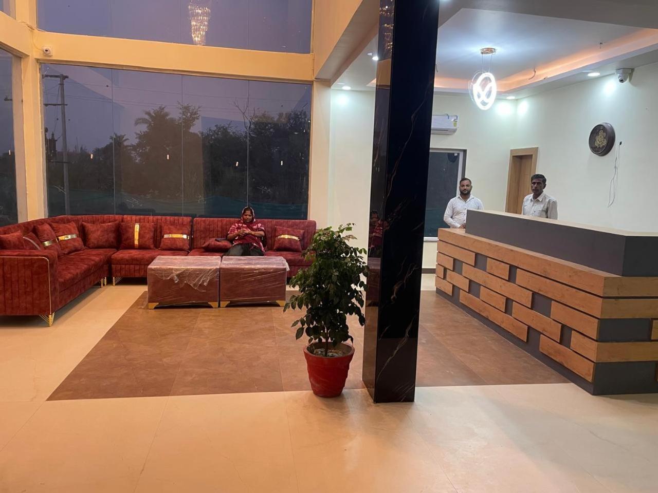 Maryada Hotel