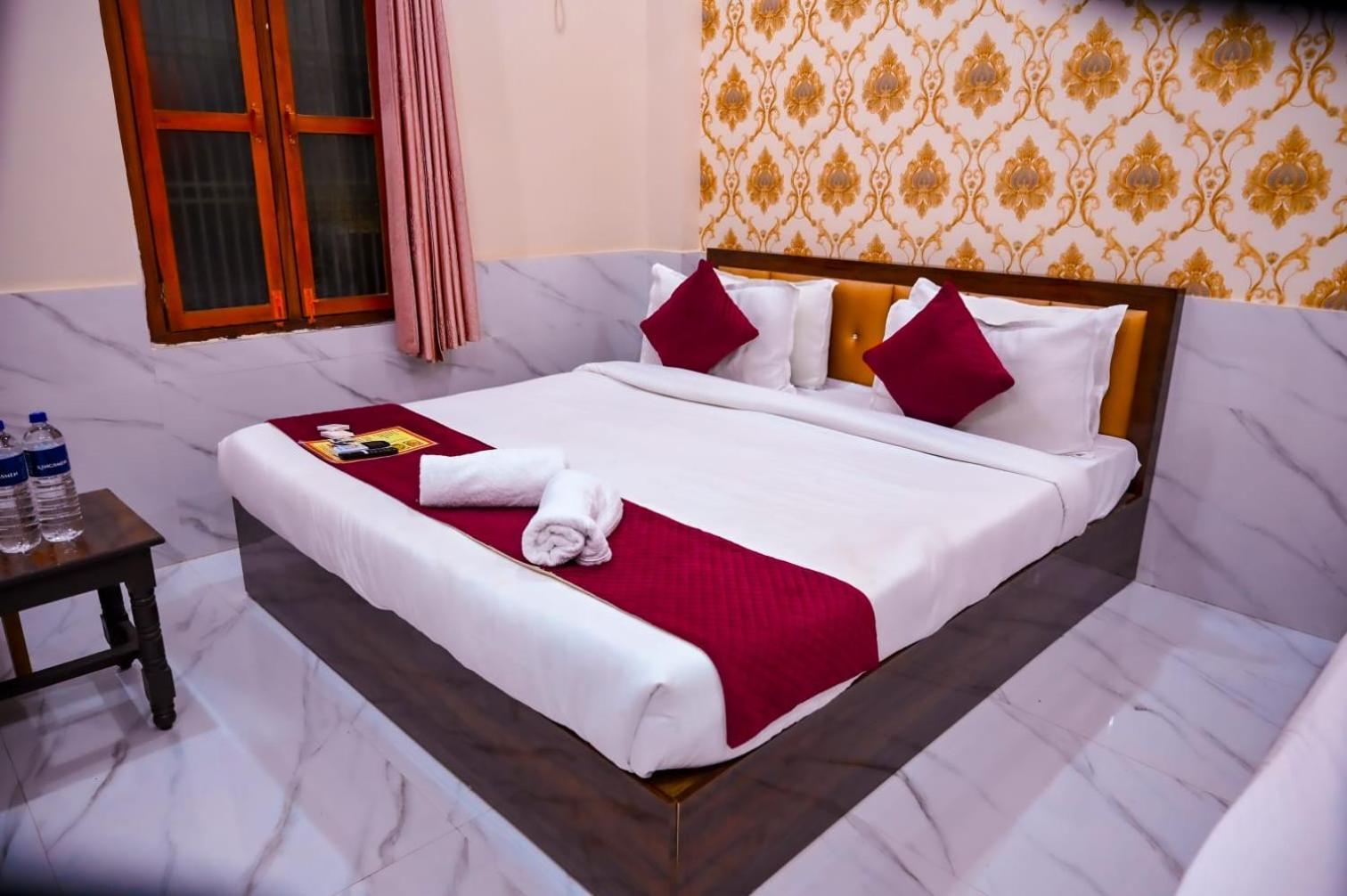 Hotel The Ramansh Prime - A River View Near Ram Mandir 3*