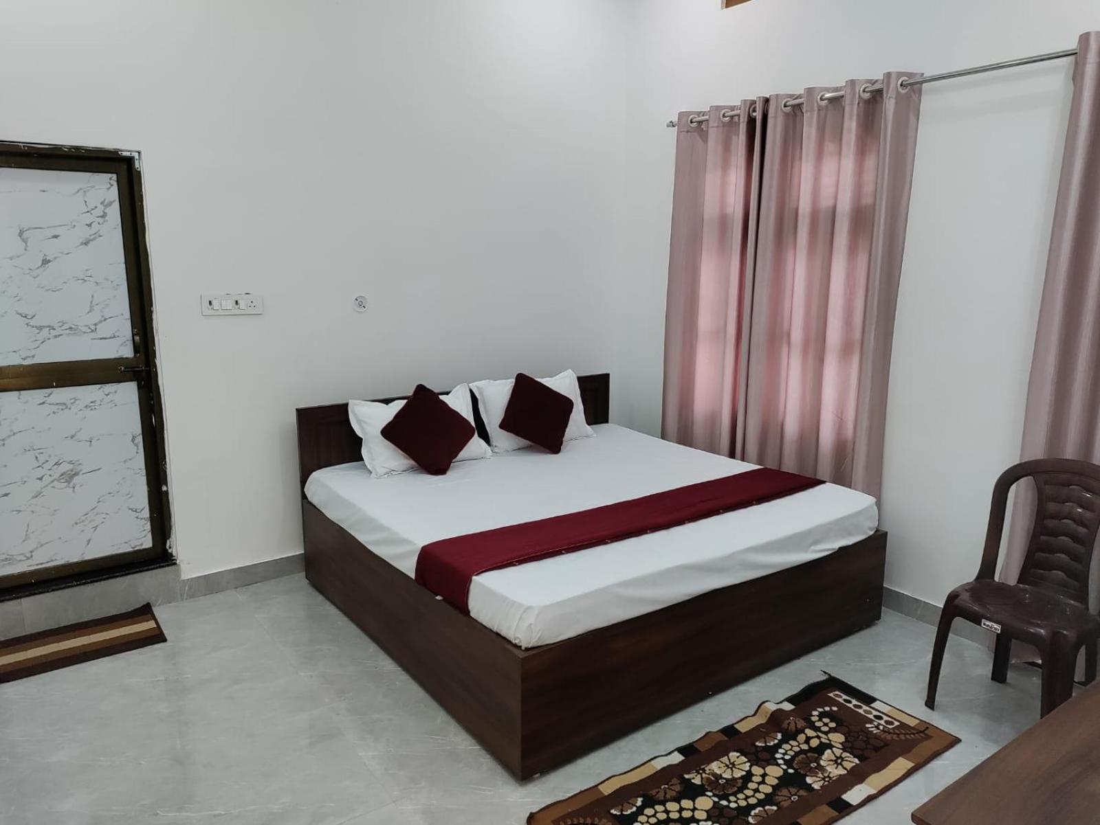 Hotel The Ashoka Palace Ayodhya