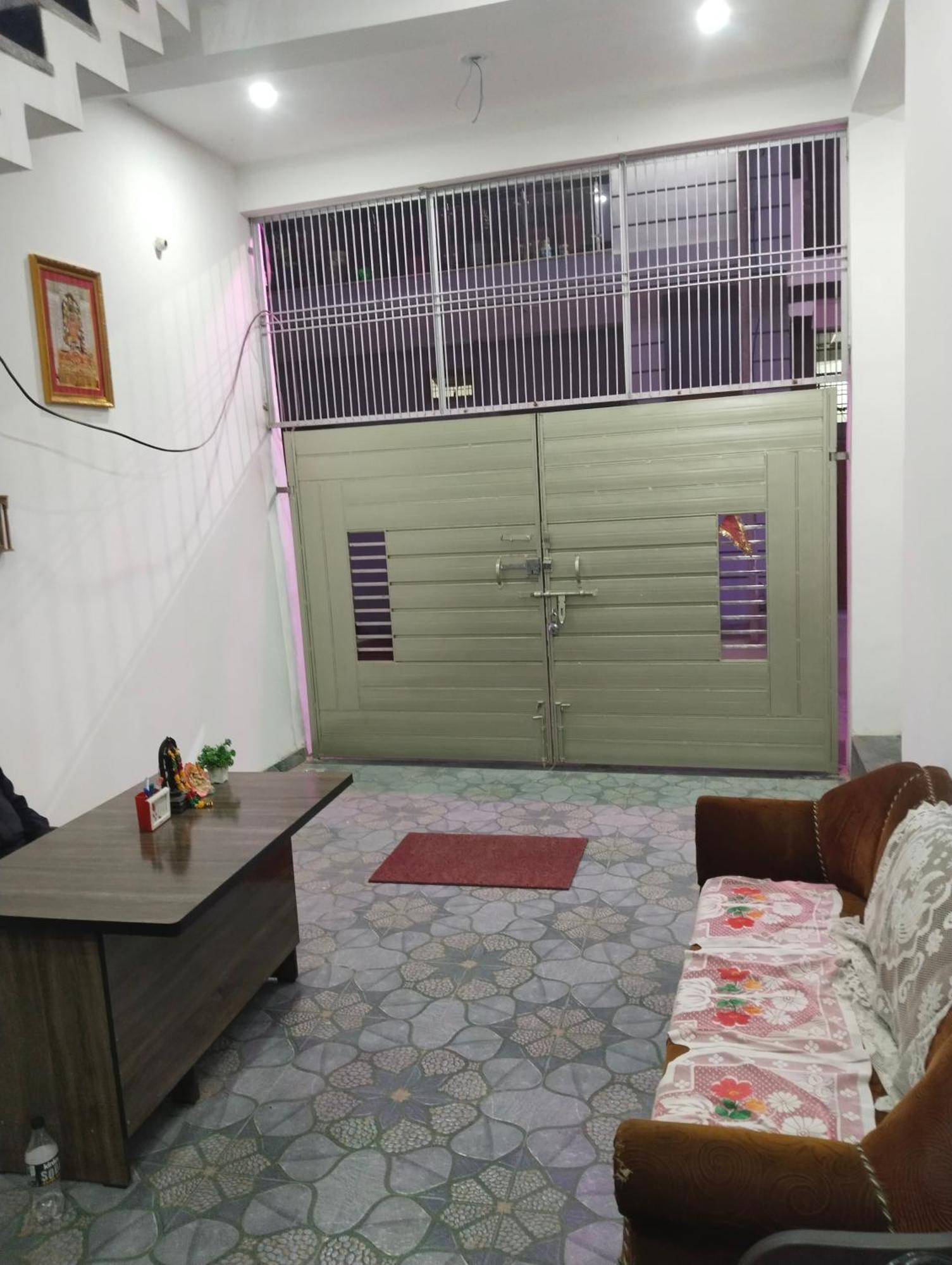 Shivangan Homestay *