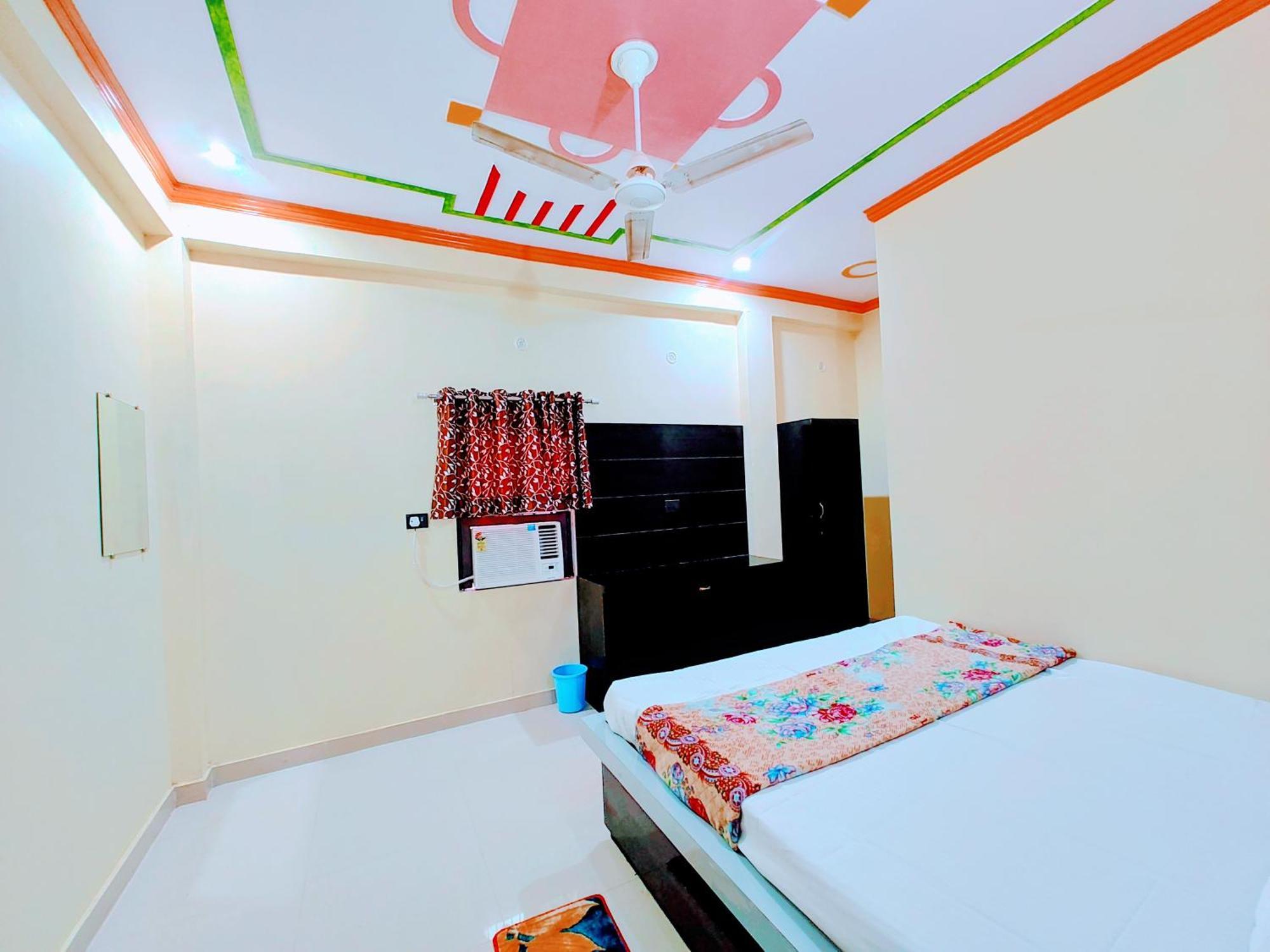 Mithila Nilayam 200 Mtr From Ram Janam Bhumi Hotel 2*