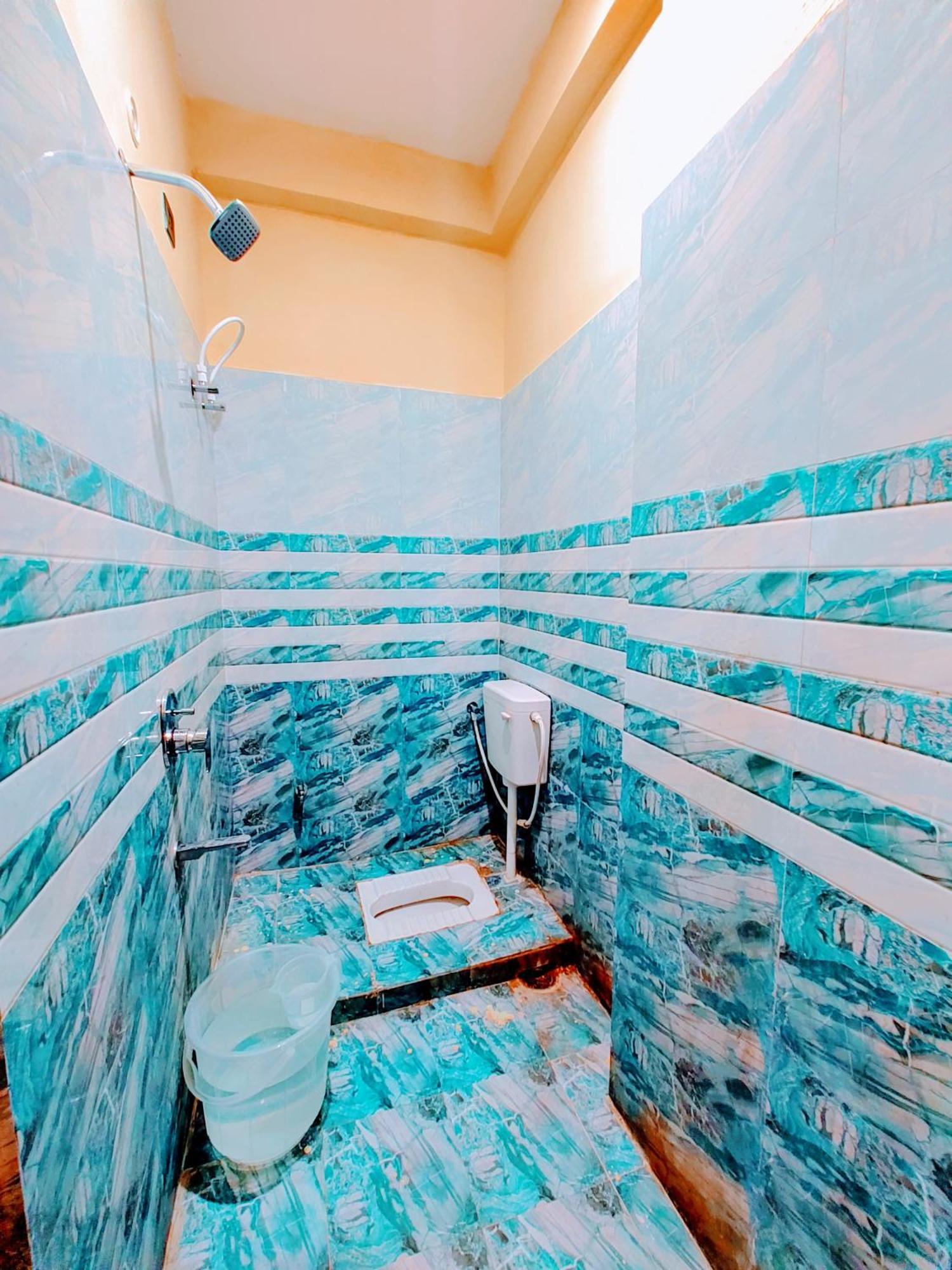 Hotel Mithila Nilayam 200 Mtr From Ram Janam Bhumi 2*