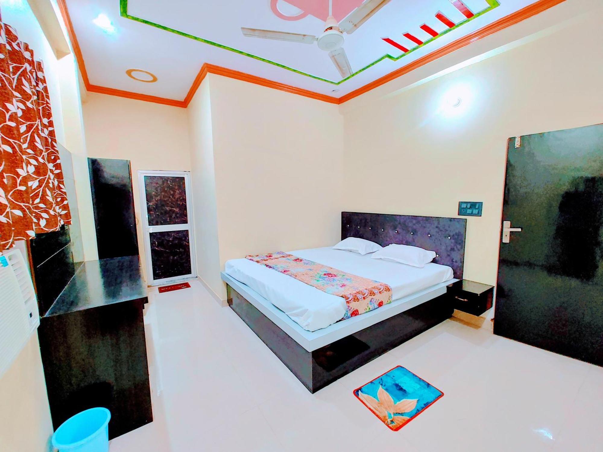 Hotel Mithila Nilayam 200 Mtr From Ram Janam Bhumi