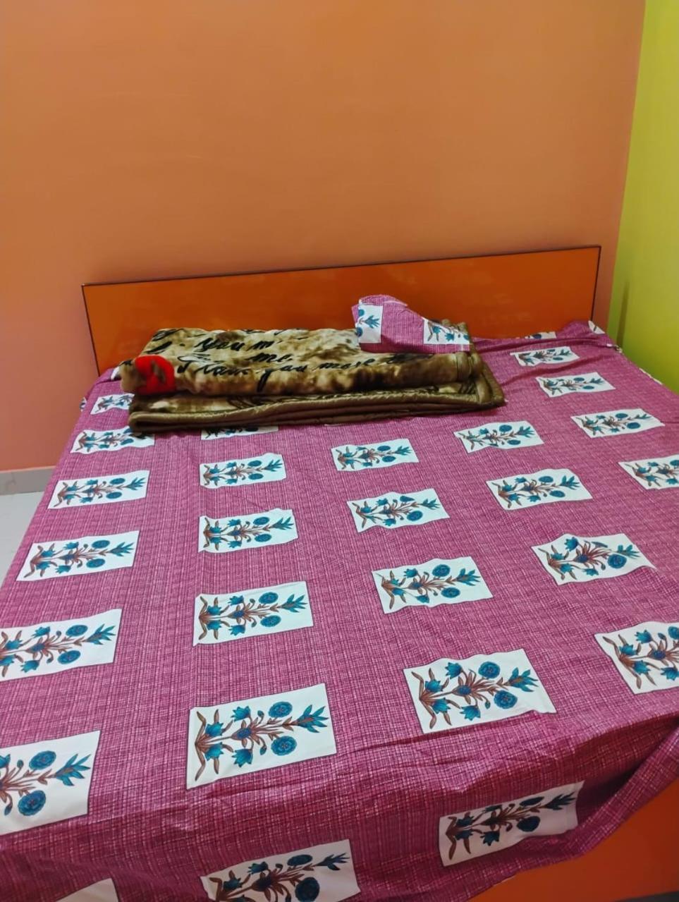 Geeta Teerth Guest house