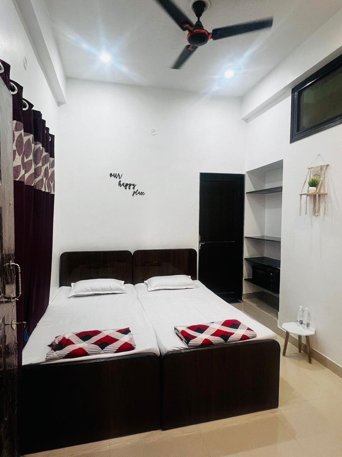 Hotel Janki Sadan Near Ram Janam Bhumi 2*