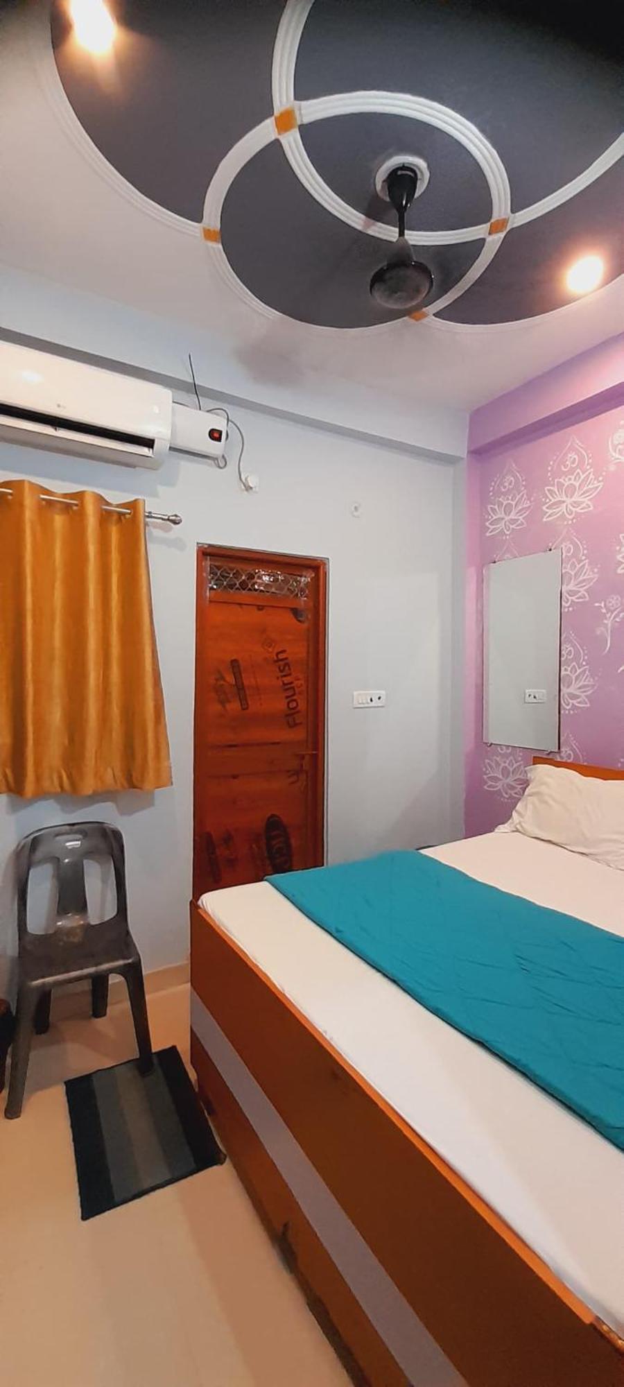 Hotel Shiv Niketan 200mtr From Shri Ram Mandir Ayodhya