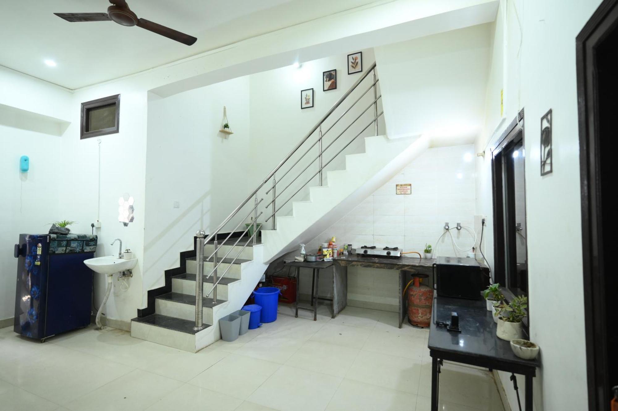 Janki Sadan Near Ram Janam Bhumi 2* Ayodhya