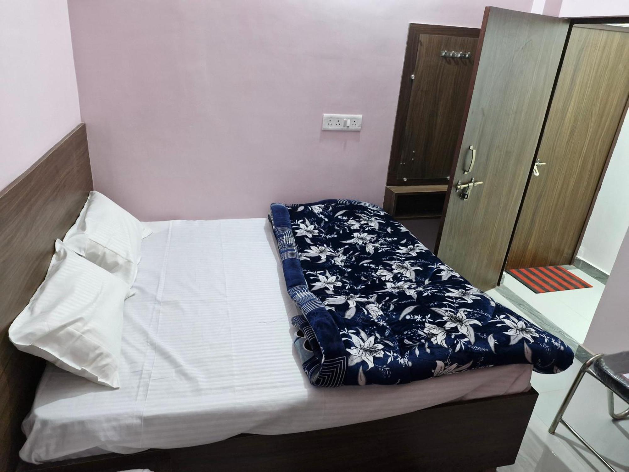 Hanumant Kripa Paying Homestay Ayodhya