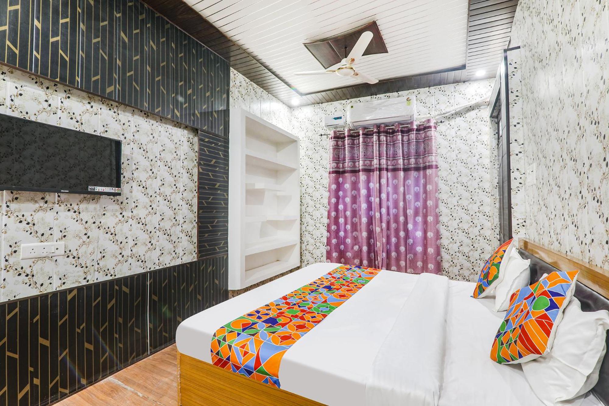 Fabexpress Milan Palace Hotel Ayodhya