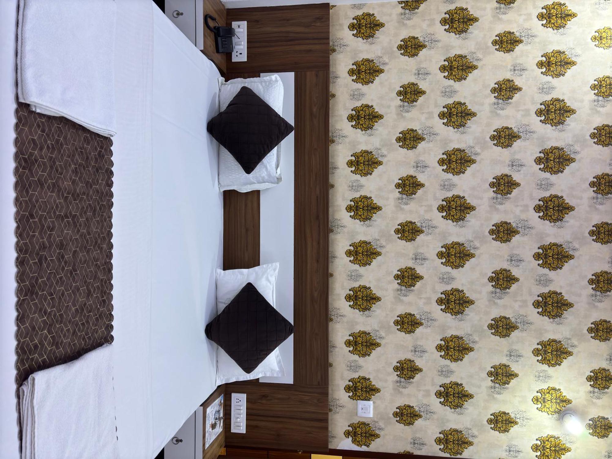 Ramay Palace Hotel