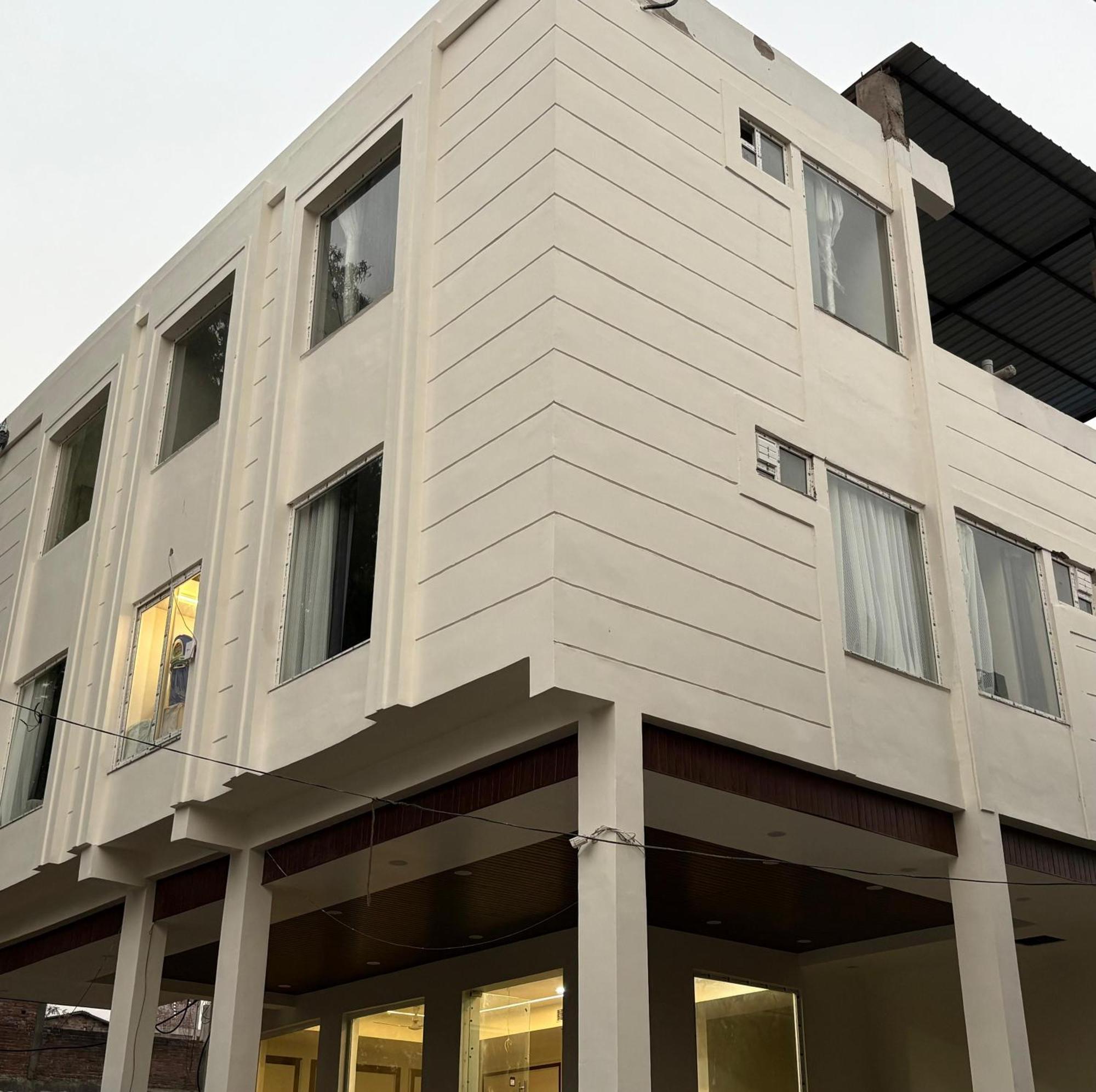 The Janki Hotel *