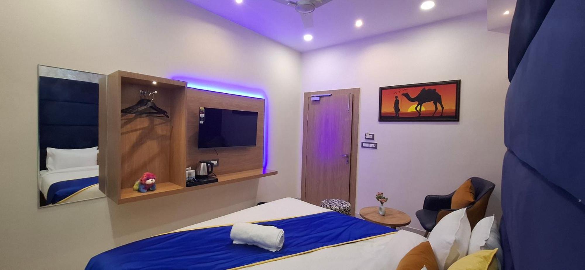 Blueneck A Veg Place 3* Ayodhya