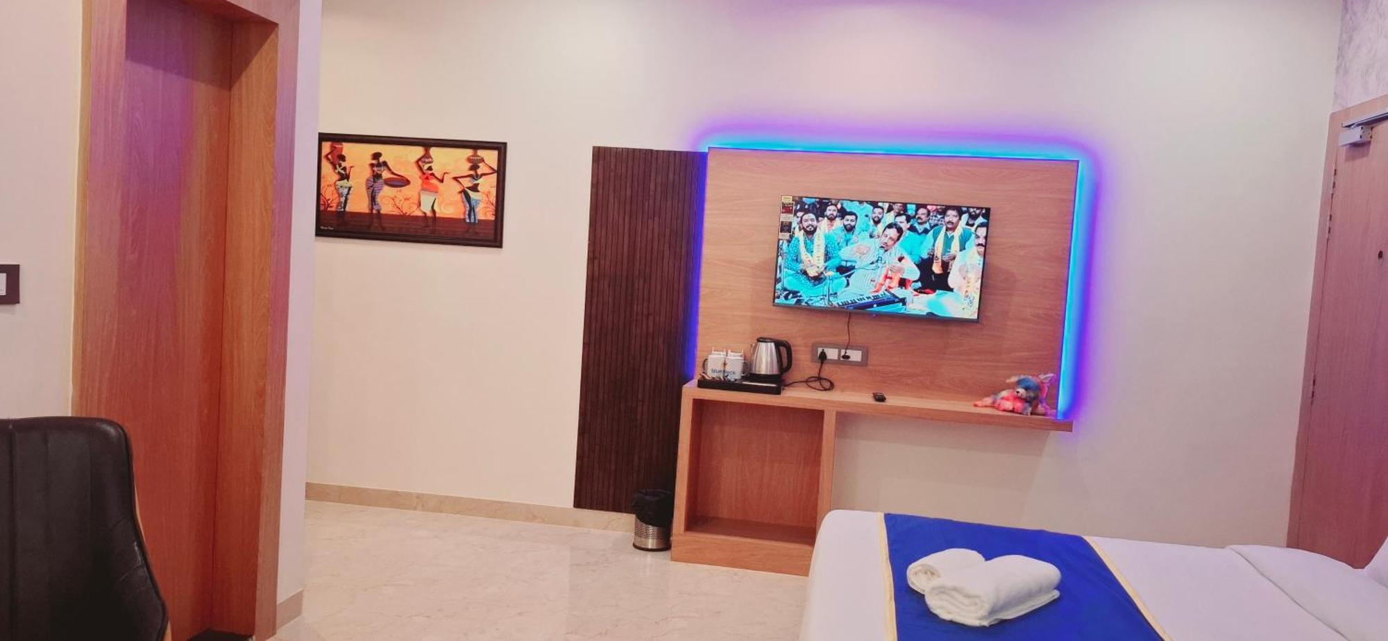 Blueneck A Veg Place 3*