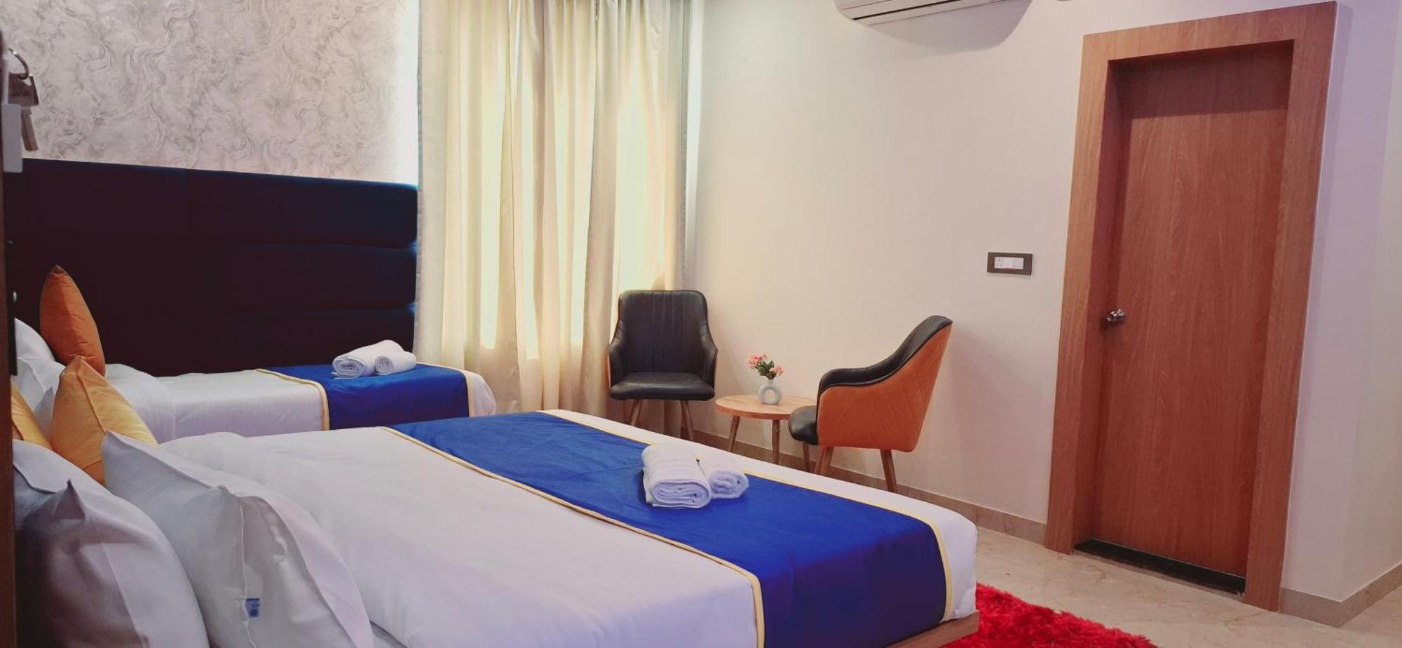 Blueneck A Veg Place 3*
