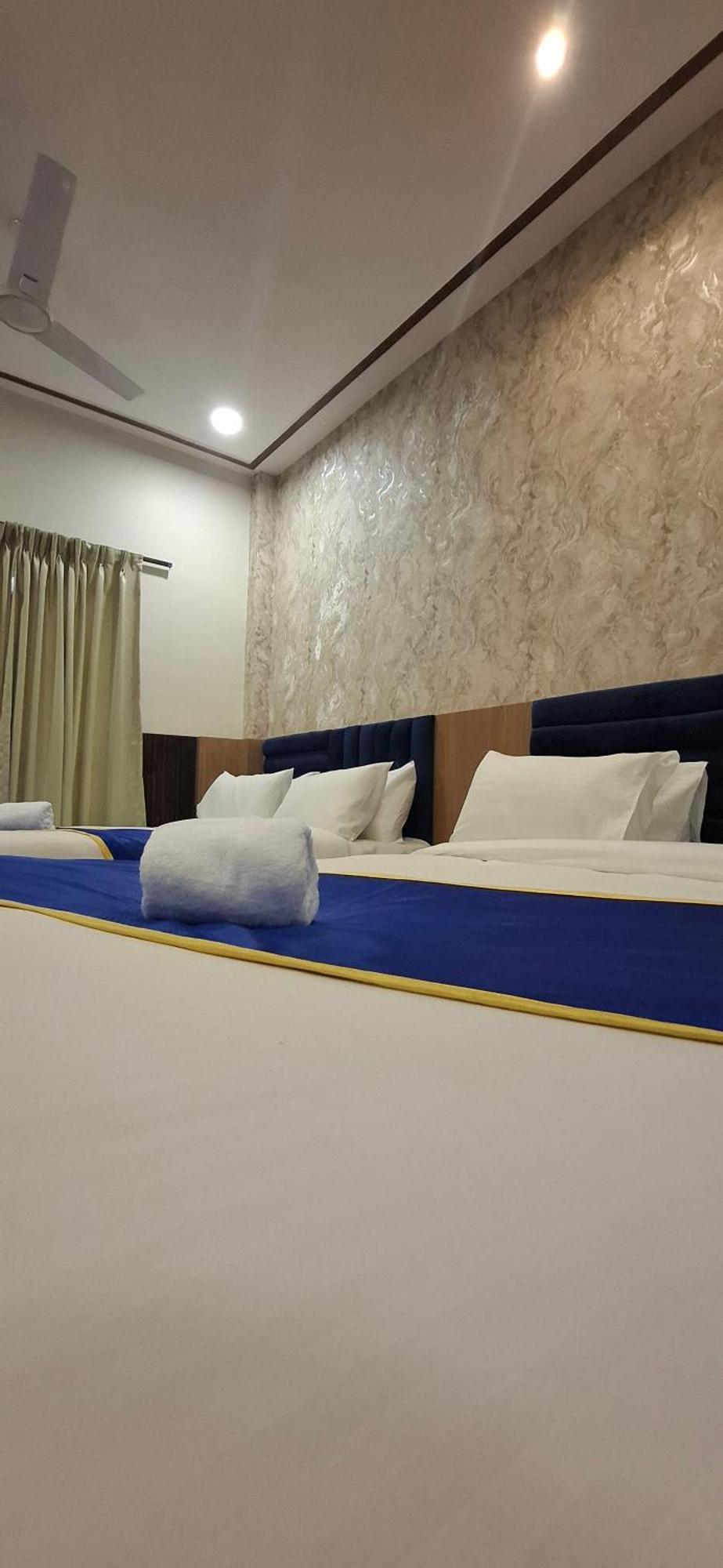 Blueneck A Veg Place Hotel