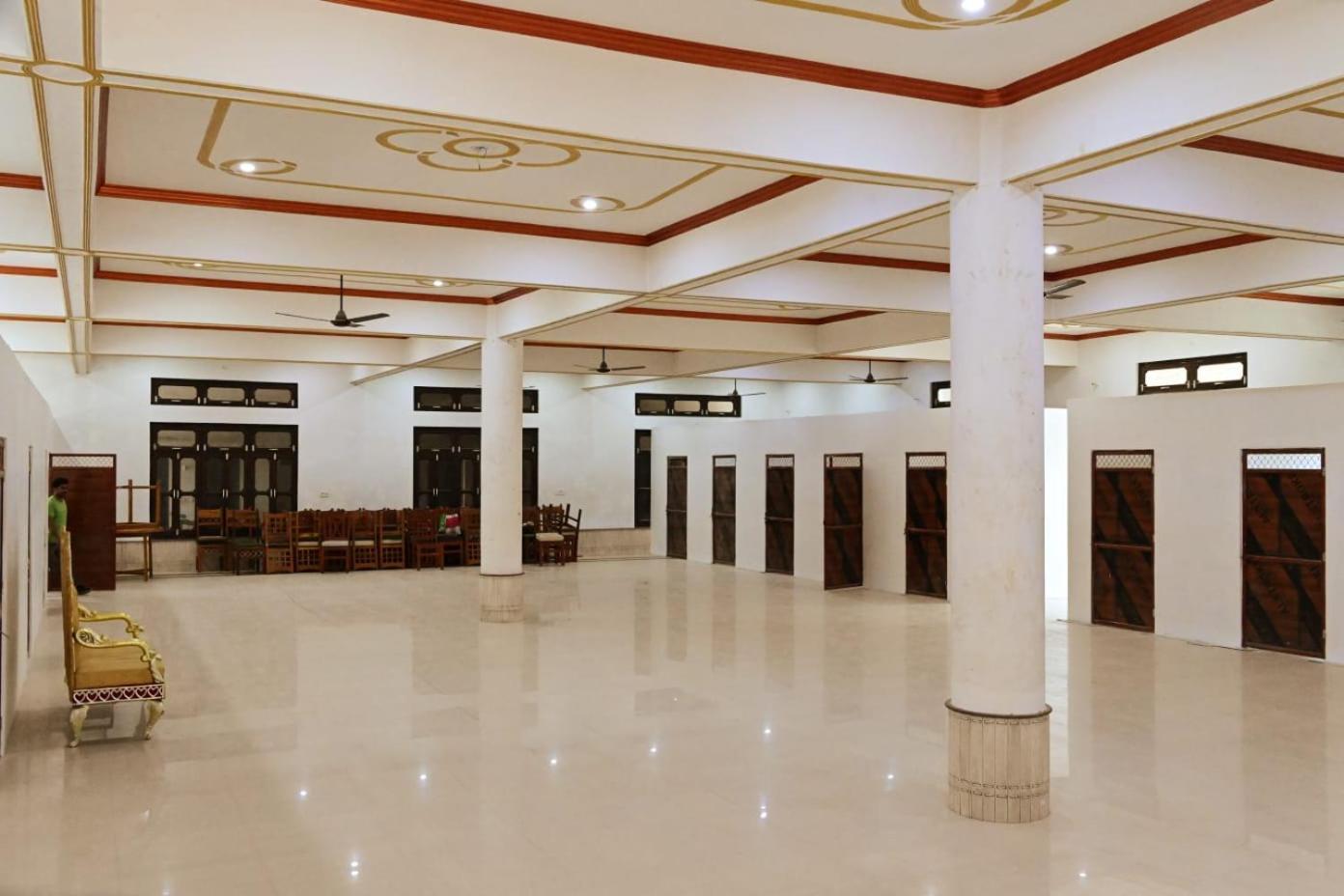Hotel Sunder Milan Ayodhya