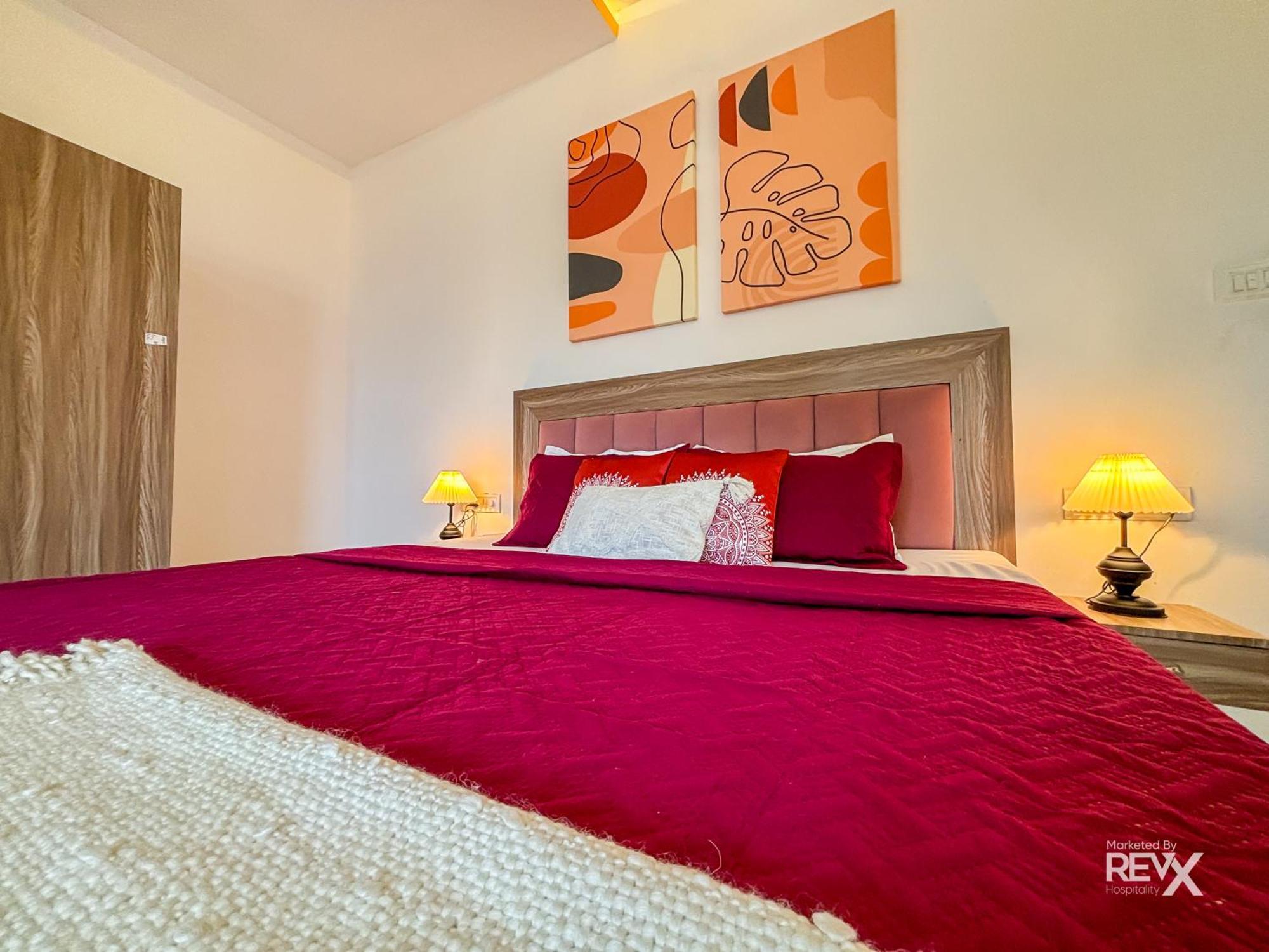 Raghuveer Sadan, Near Ram Mandir -10 Min Walk Hotel Ayodhya