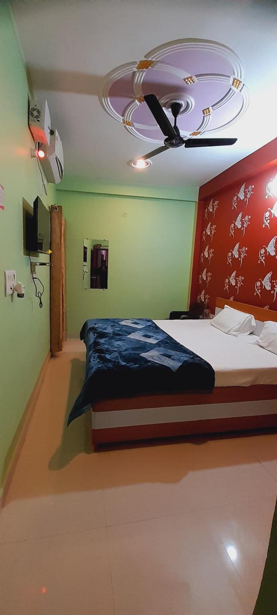 Hotel Shiv Niketan 200mtr From Shri Ram Mandir