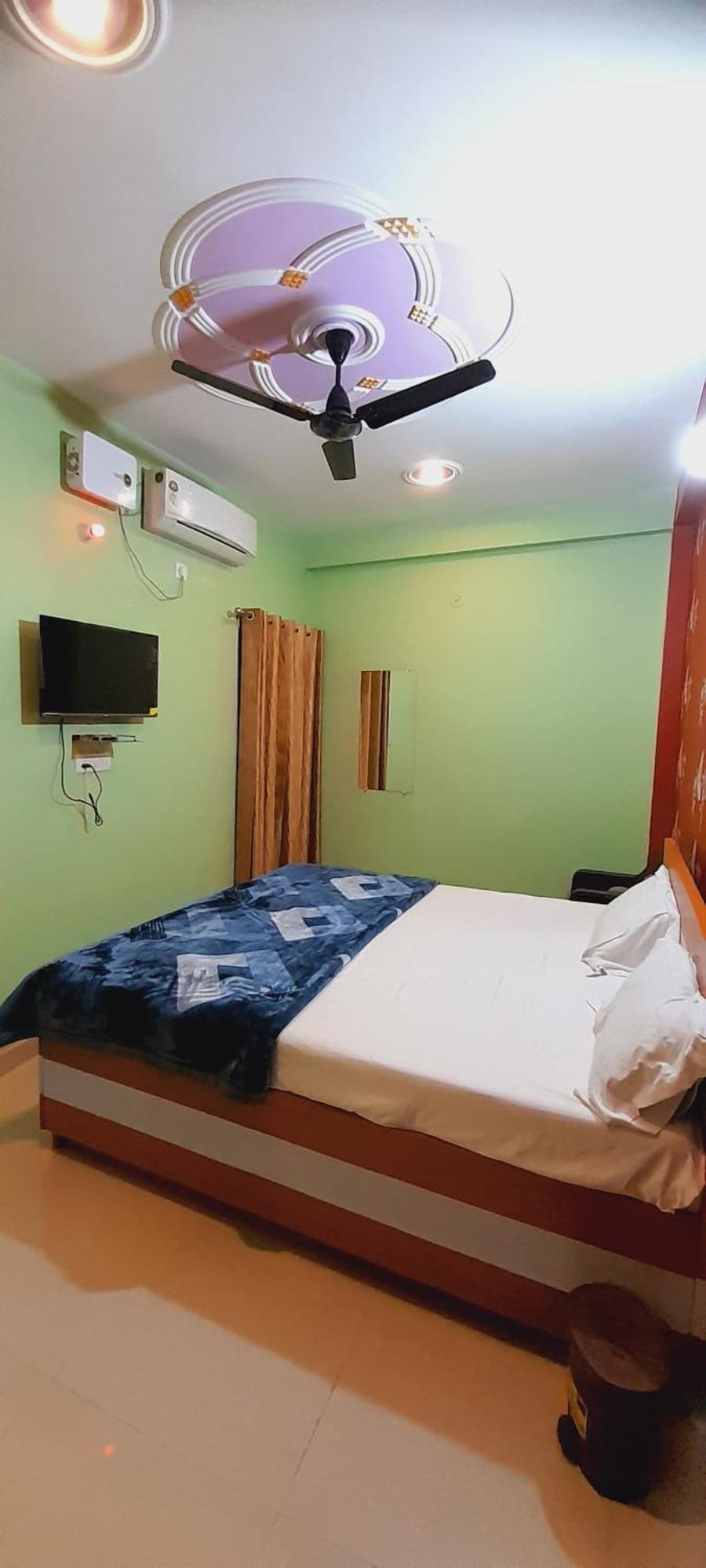 Shiv Niketan 200mtr From Shri Ram Mandir Hotel Ayodhya