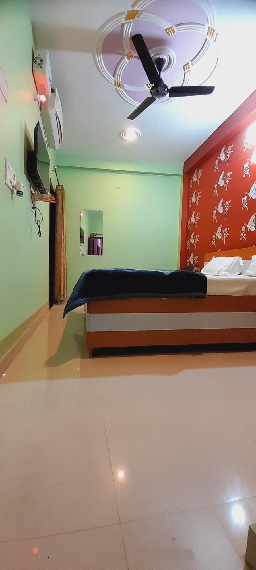 Hotel Shiv Niketan 200mtr From Shri Ram Mandir Ayodhya