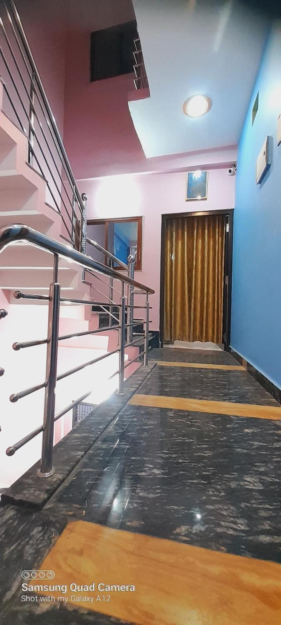 Shiv Niketan 200mtr From Shri Ram Mandir *