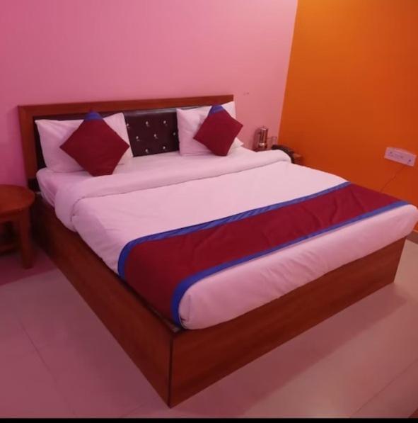 Rameshwaram Palace 3*