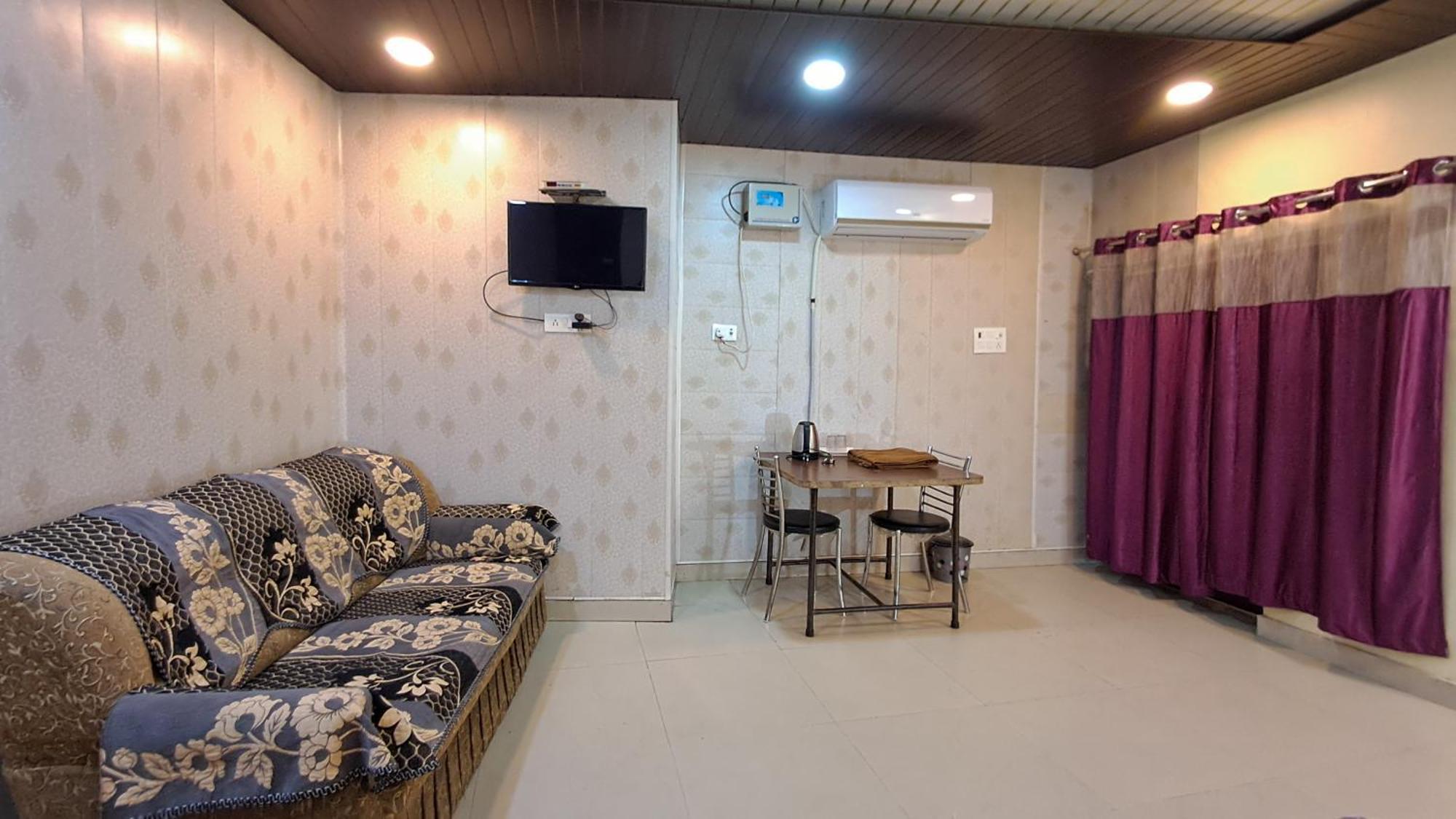 Ld Guest House, Hotel
