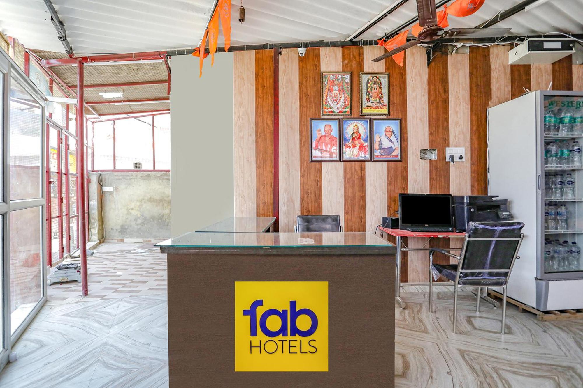 Fabexpress Shree Ram Aadhar Hotel 3*