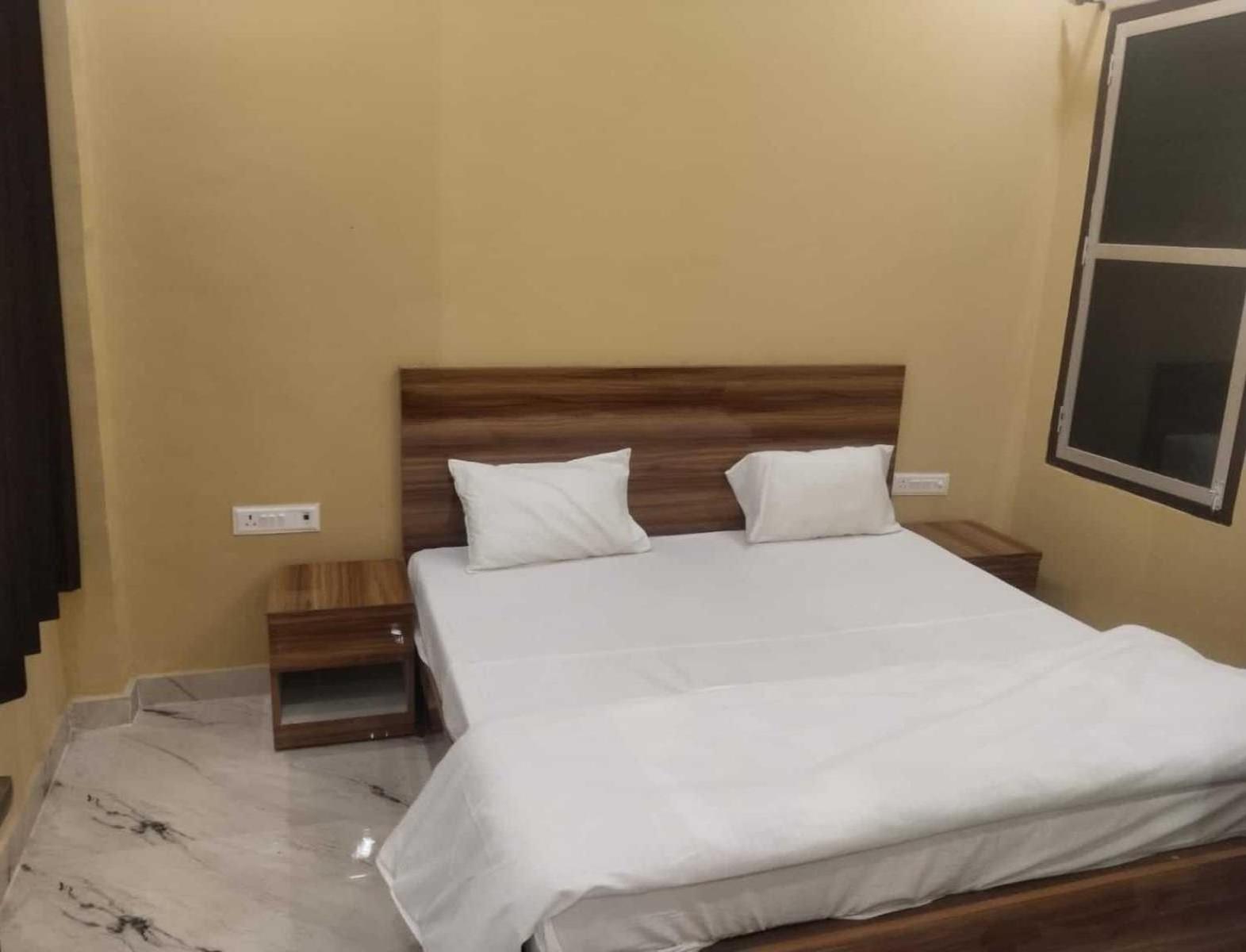 O Fauzi Rasoi & Guest Guest house *