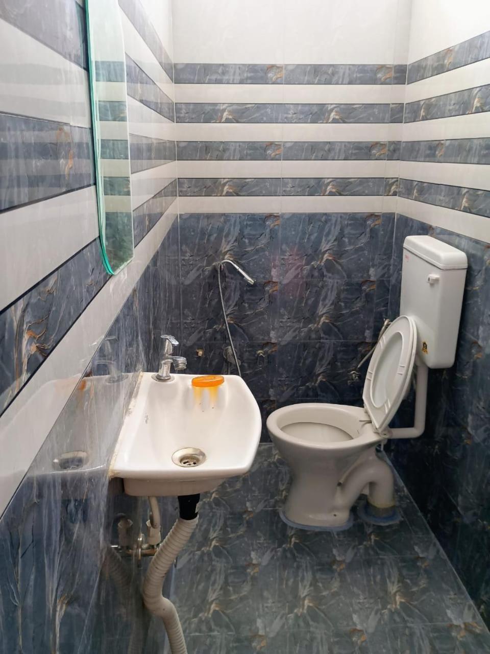 Ajay Palace Guest house *