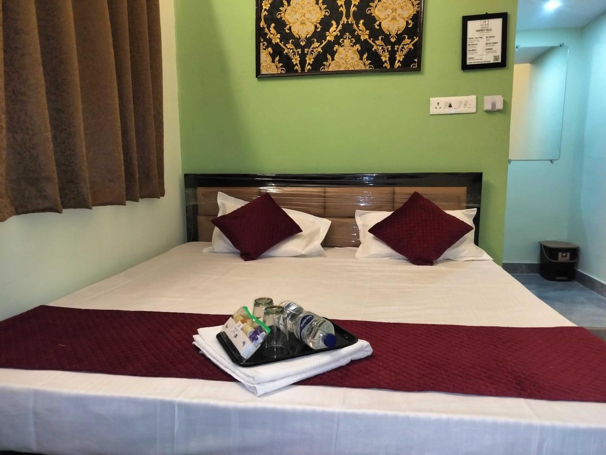 Hotel O The Nest Ayodhya