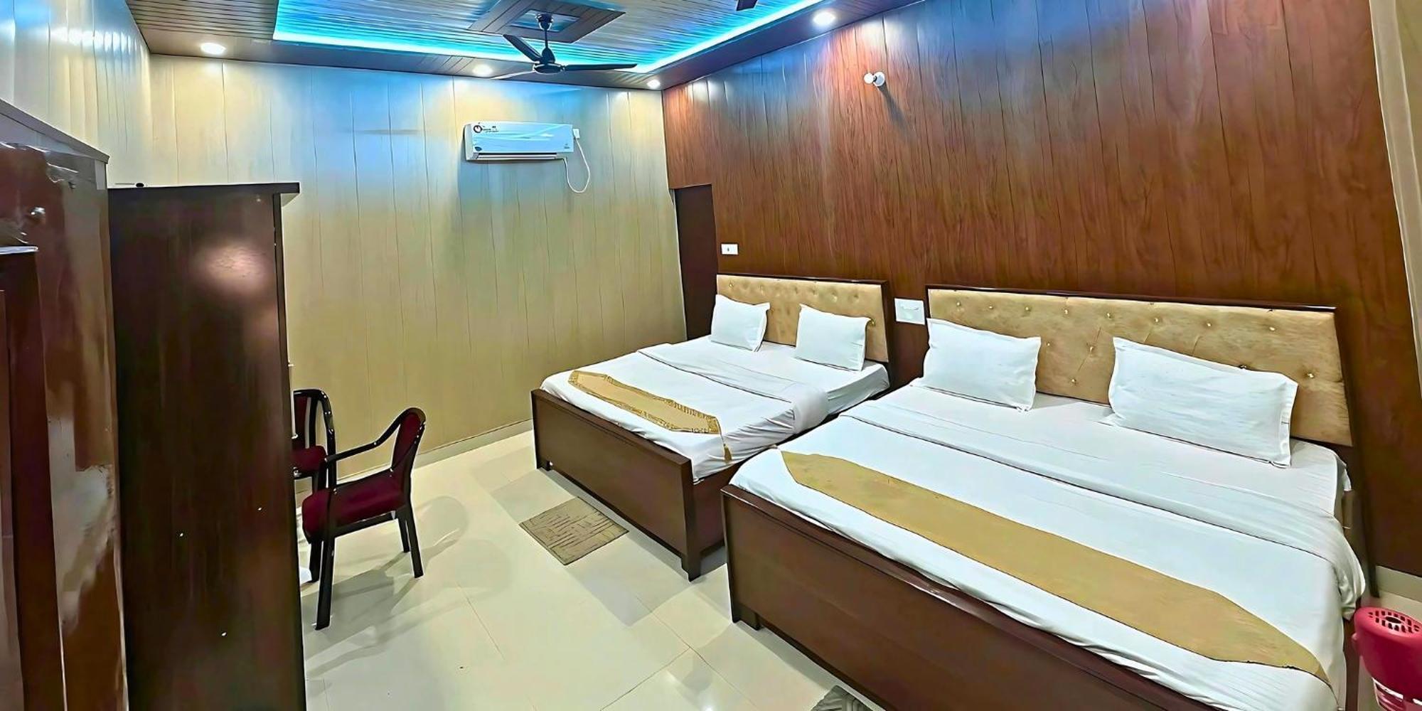 Hotel Ramayana Grand Hotel, Near Ram Mandir
