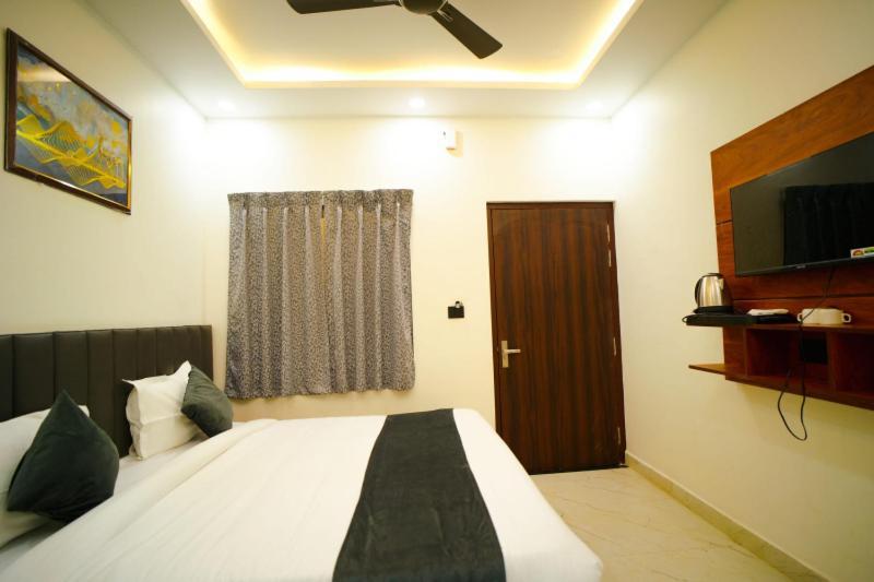 The Govind Palace Hotel Ayodhya