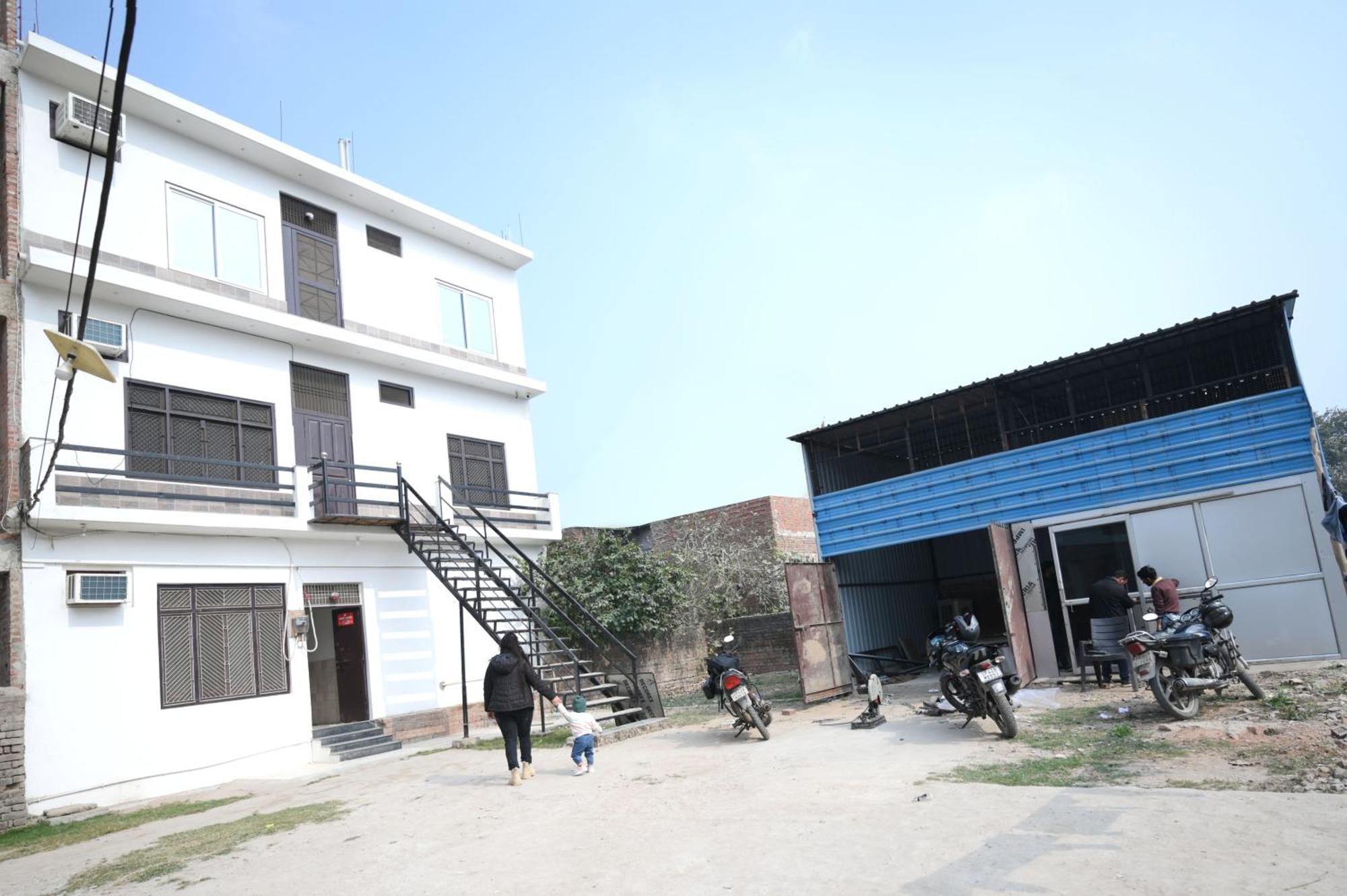Janki Sadan Near Ram Janam Bhumi 2*