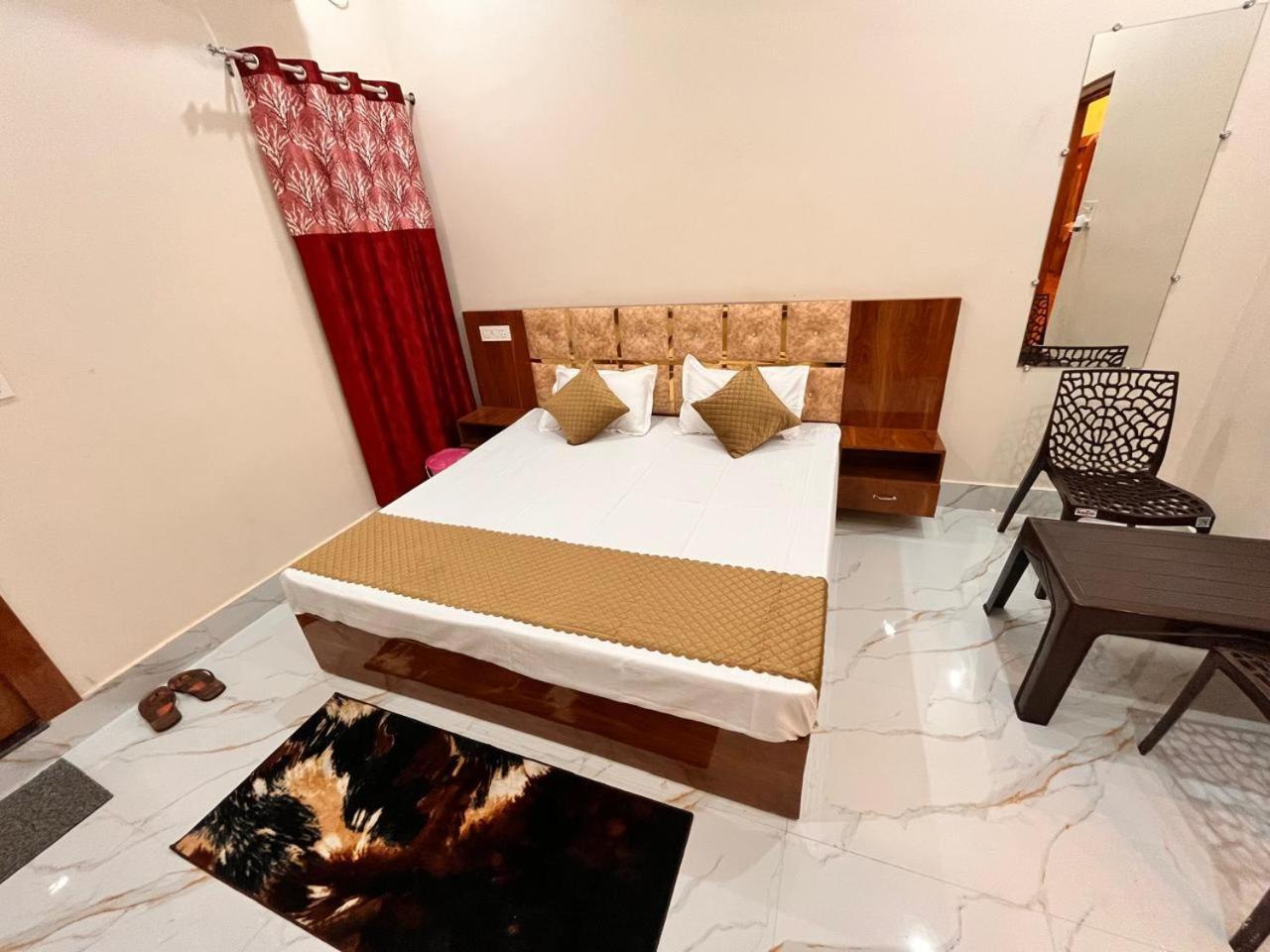 Guest house Shanti Vas *