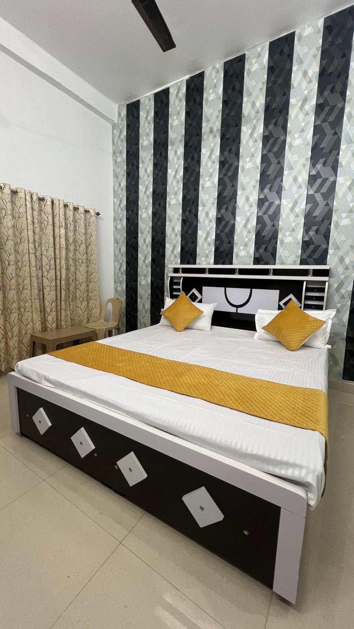 Homestay Hanumat Retreat *