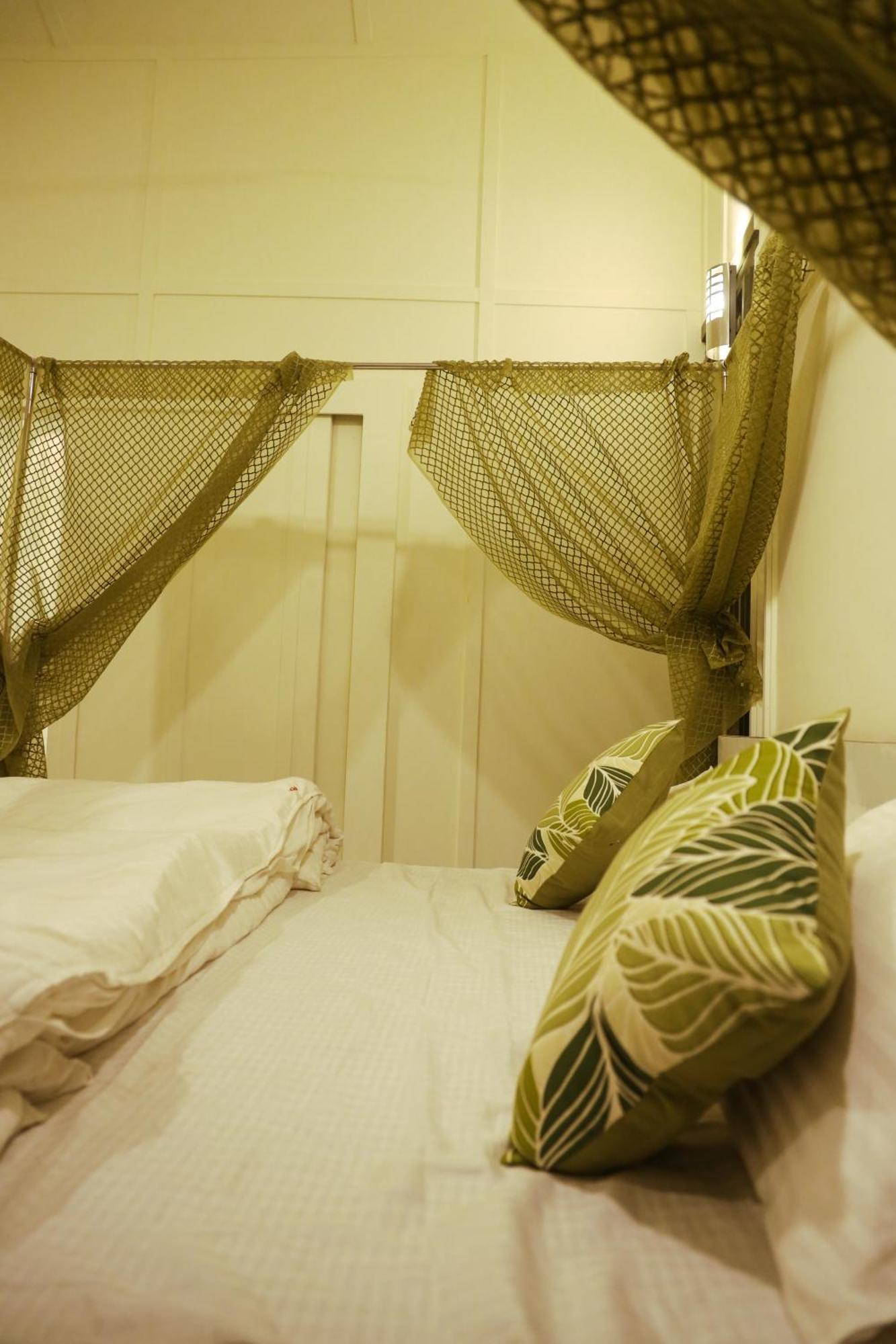 Ashoka Premium 1 And 2bhks Near Ram Mandir Apartment *