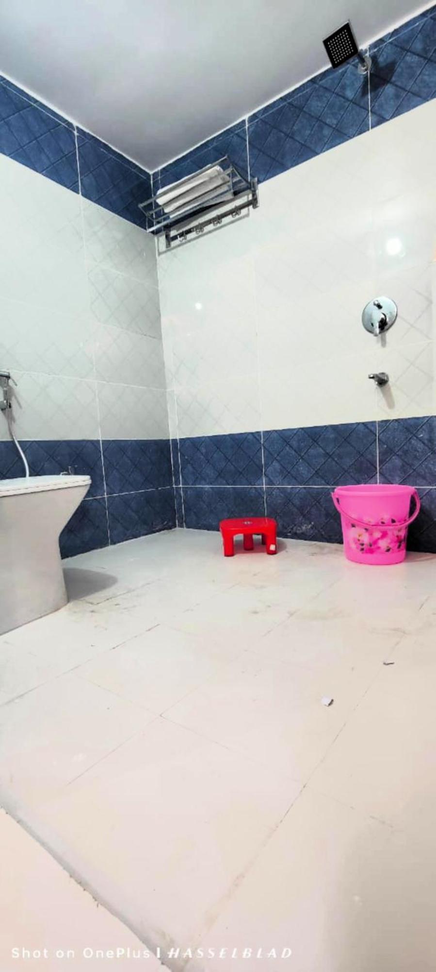 Gr Mateshwari Palace - Hotel-at-prime-location Spacious-room